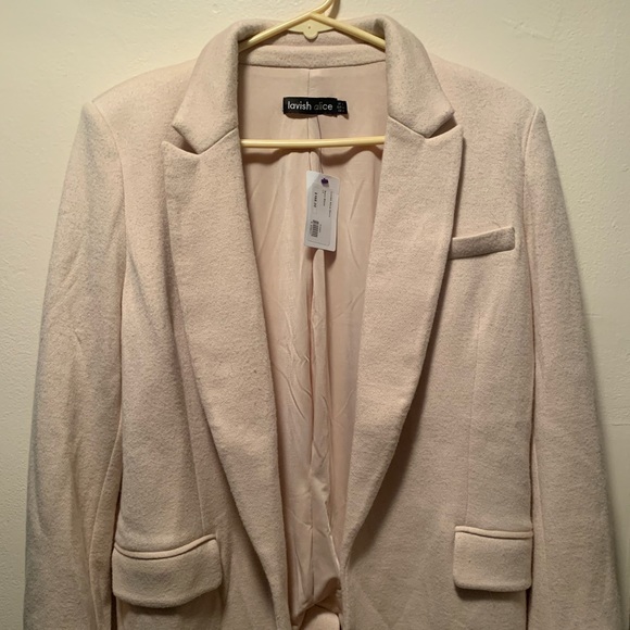 Lavish Alice Jackets & Blazers - NWT Lavish Alice Basic Blazer